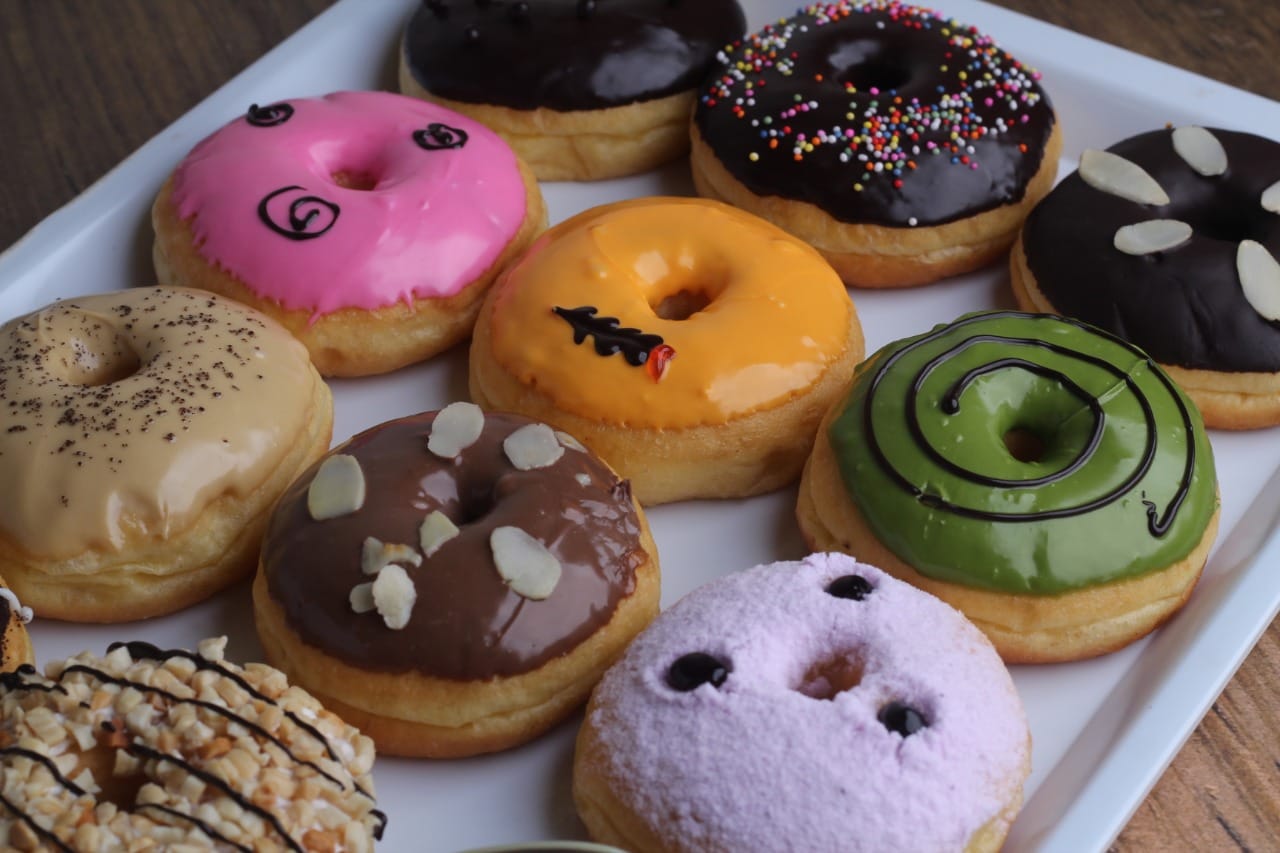 Fit Donuts Cilacap: Lezatnya Donat yang Menghiasi Hari Anda di Jalan Gatot Subroto